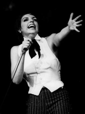 Liza Minnelli'ın İstanbul Konseri: 80'lerin Şöhretinin Yeniden Doğuşu Mu?