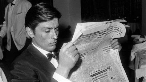 Alain Delon'ın Paris'teki Sinema Şöleni: Fransız Efsanesinin Yeniden Doğuşu mu?