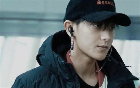  Huang Zitao's Phoenix Rising Concert: A Spectacular Return To His Musical Roots?